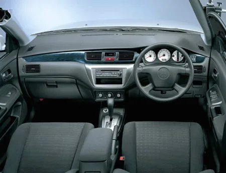 Mitsubishi Lancer MX TOURING (CS2A)