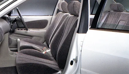 Toyota Corolla DX (EE111)