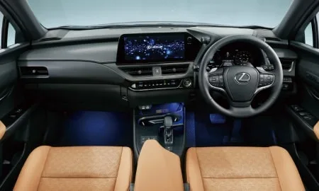 Lexus UX300H F SPORT (MZAH11)
