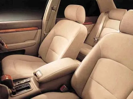 Toyota Progres NC250 WALNUT PACKAGE (JCG10)