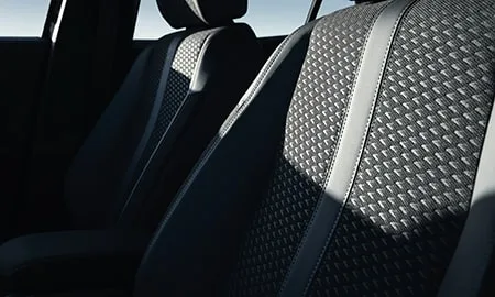 Peugeot E2008 ALLURE (P24ZK01)