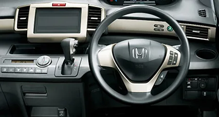 Honda Freed Spike Hybrid JUST SELECTION (GP3)