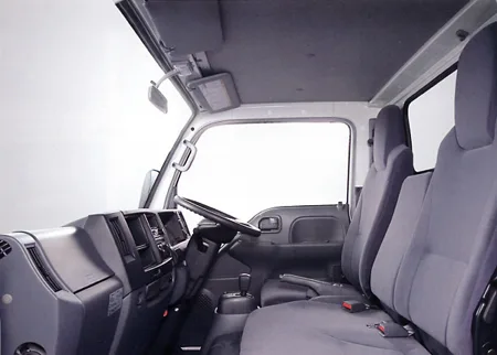 Isuzu Elf SE CUSTOM (ディーゼル) (NMR85AR)