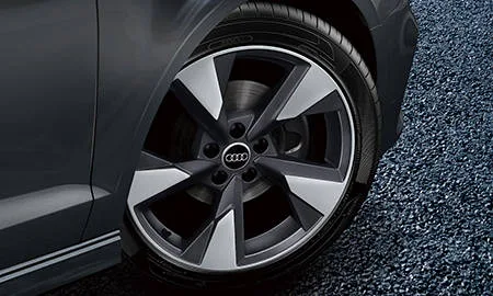 Audi A3 Sedan S LINE TECHNO LIMITED (8VCXSL)