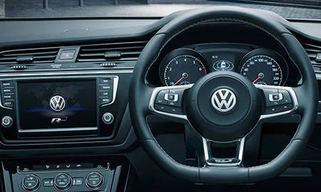 Volkswagen Golf Touran TSI R LINE (1TCZD)
