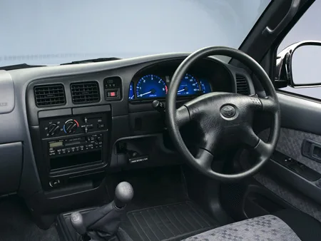 Toyota Hilux Sports Pick UP EXTRA CAB WIDE BODY (LN172H)