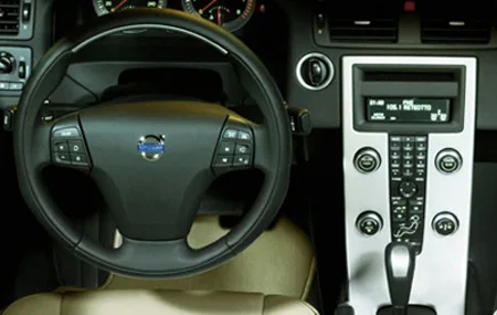 Volvo C70 T5 GT (MB5254)