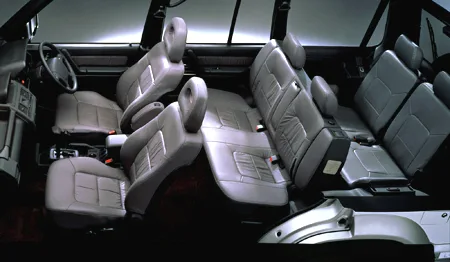 Mitsubishi Pajero XE (V46V)