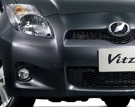Toyota Vitz F (KSP90)