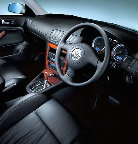 Volkswagen Bora V6 4MOTION (1JBDEF)