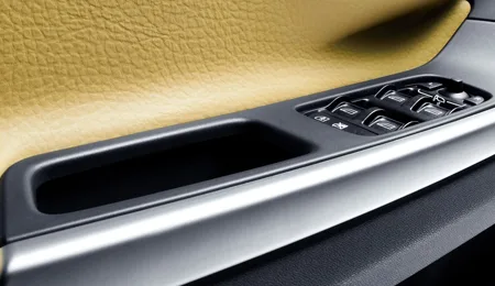 Volvo XC60 T5 SE (DB4204TXC)