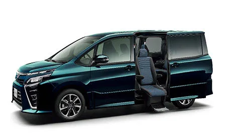 Toyota Voxy X (ZRR80G)