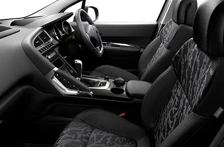 Peugeot 3008 PREMIUM (T85F02)