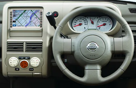 Nissan Cube Cubic 14S (BGZ11)