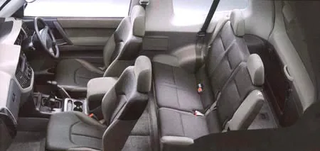 Mitsubishi Pajero SHORT ZR (V63W)