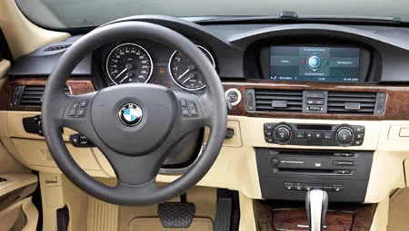 Bmw 3 Series 330i (VB30 / VD30)