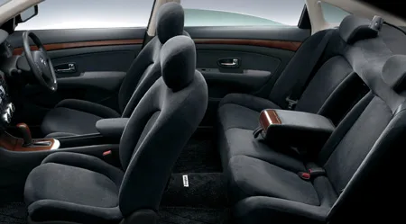 Nissan Bluebird Sylphy BROUGHAM (KG11)