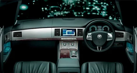 Jaguar XF 3.0 LUXURY (J05FA)