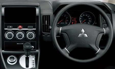 Mitsubishi Delica D5 M (CV5W)