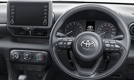 Toyota Yaris X (MXPA15)