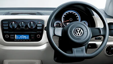 Volkswagen UP MOVE UP! (AACHY)