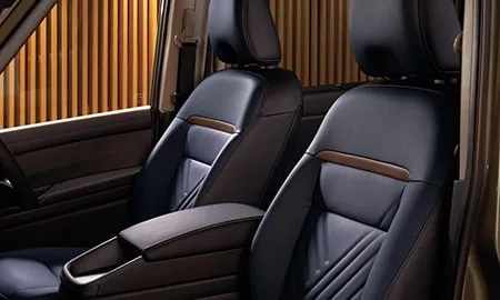 Nissan Serena E-POWER LUXION (GFC28)