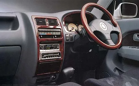 Daihatsu Pyzar CL LIMITED (G303G)