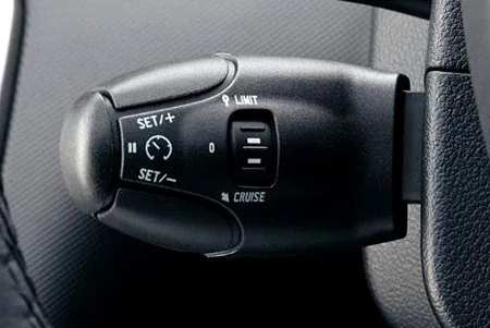 Peugeot 207 CC PREMIUM (A7C5F01)