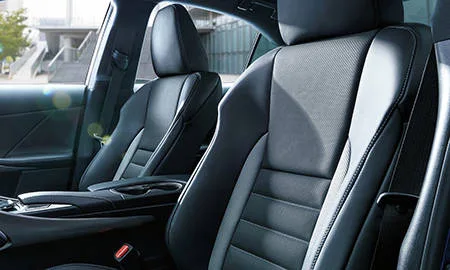 Lexus IS300H I BLUE (AVE30)