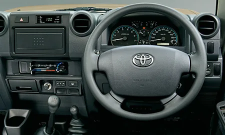 Toyota Land Cruiser 70 VAN (GRJ76K)