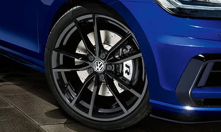 Volkswagen Golf R PERFORMANCE (AUDJHF)