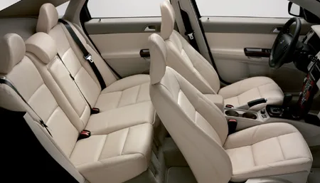 Volvo S40 T-5 (MB5254)