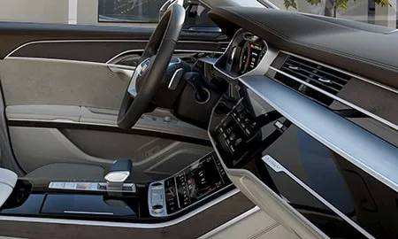 Audi A8 55TFSI QUATTRO (F8CZSF)