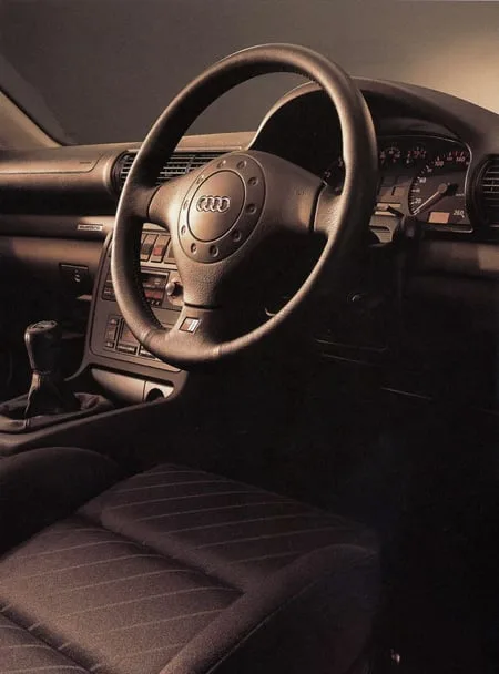 Audi A4 2.6 (8DABC)