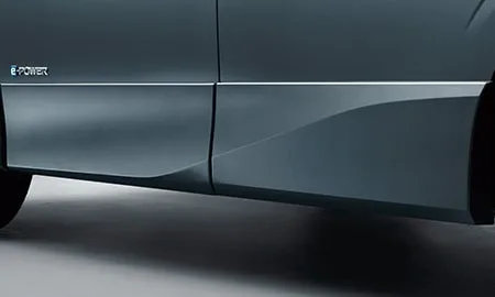 Nissan Serena E-POWER XV AERO (HFC27)