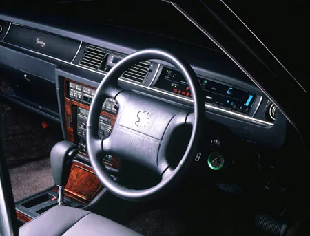 Toyota Century D TYPE (VG40)