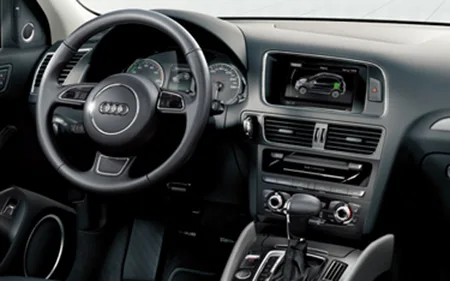 Audi Q5 Hybrid BASE GRADE (8RCHJF)
