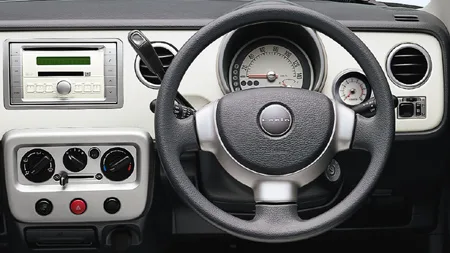 Suzuki Alto Lapin TURBO (HE21S)