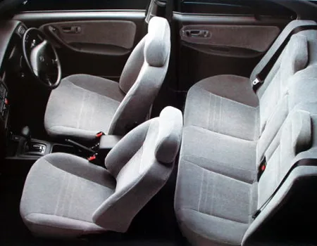 Nissan Primera 2.0E GT (FHP10)