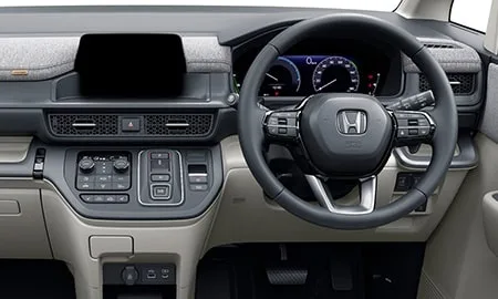 Honda Stepwagon E:HEV AIR EX 30TH SPECIAL EDITION (RP8)