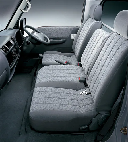 Mitsubishi Delica Cargo CD (SKF6VM)