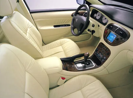Peugeot 607 COMFORT (Z8XFX)