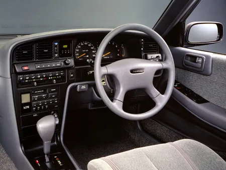 Toyota Mark II GRANDE (GX81)