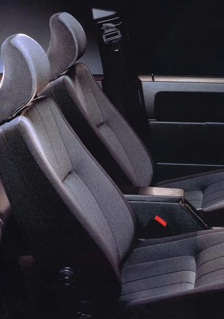 Volvo 940 Estate 940TURBO ESTATE (9B230W)