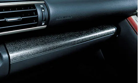 Lexus IS300H BLACK SEQUENCE (AVE30)