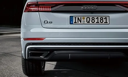 Audi Q8 BRONZE EDITION (F1CVMA / F1CVMS)