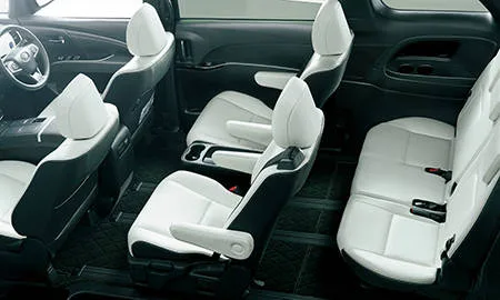 Toyota Estima Hybrid AERAS SMART (AHR20W)