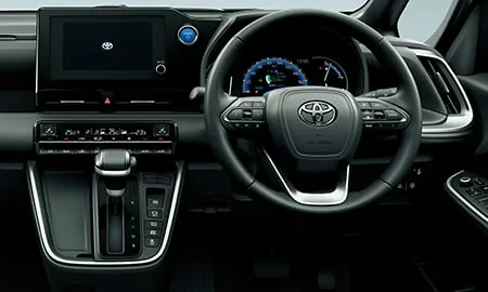 Toyota Noah HYBRID Z (ZWR95W)