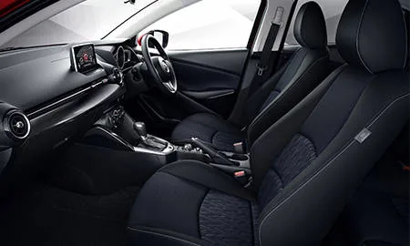 Mazda Demio 13S (DJ3FS)