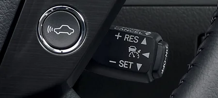 Toyota Crown Hybrid STANDARD PACKAGE (GWS204)